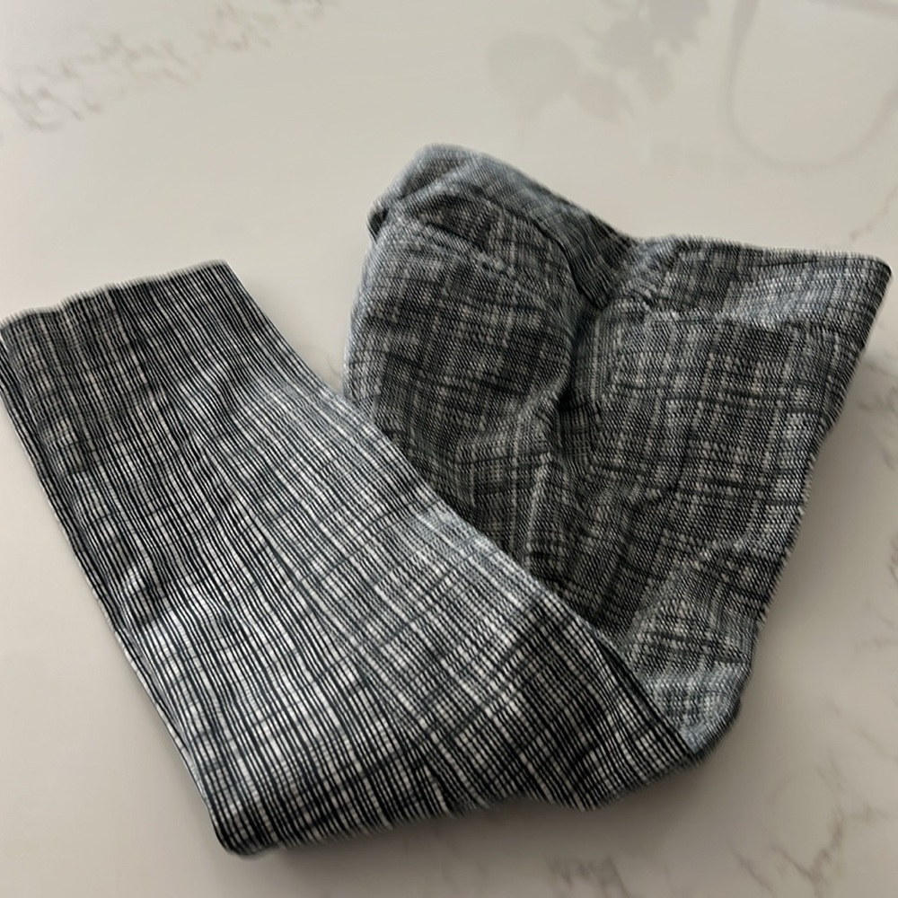LOFT Black and White Dress Pants with Textured Pattern | Size 4 Skinny